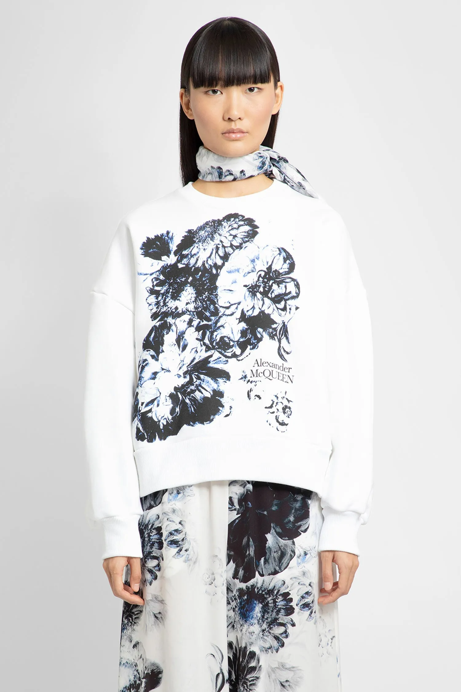 ALEXANDER MCQUEEN WOMAN WHITE SWEATSHIRTS