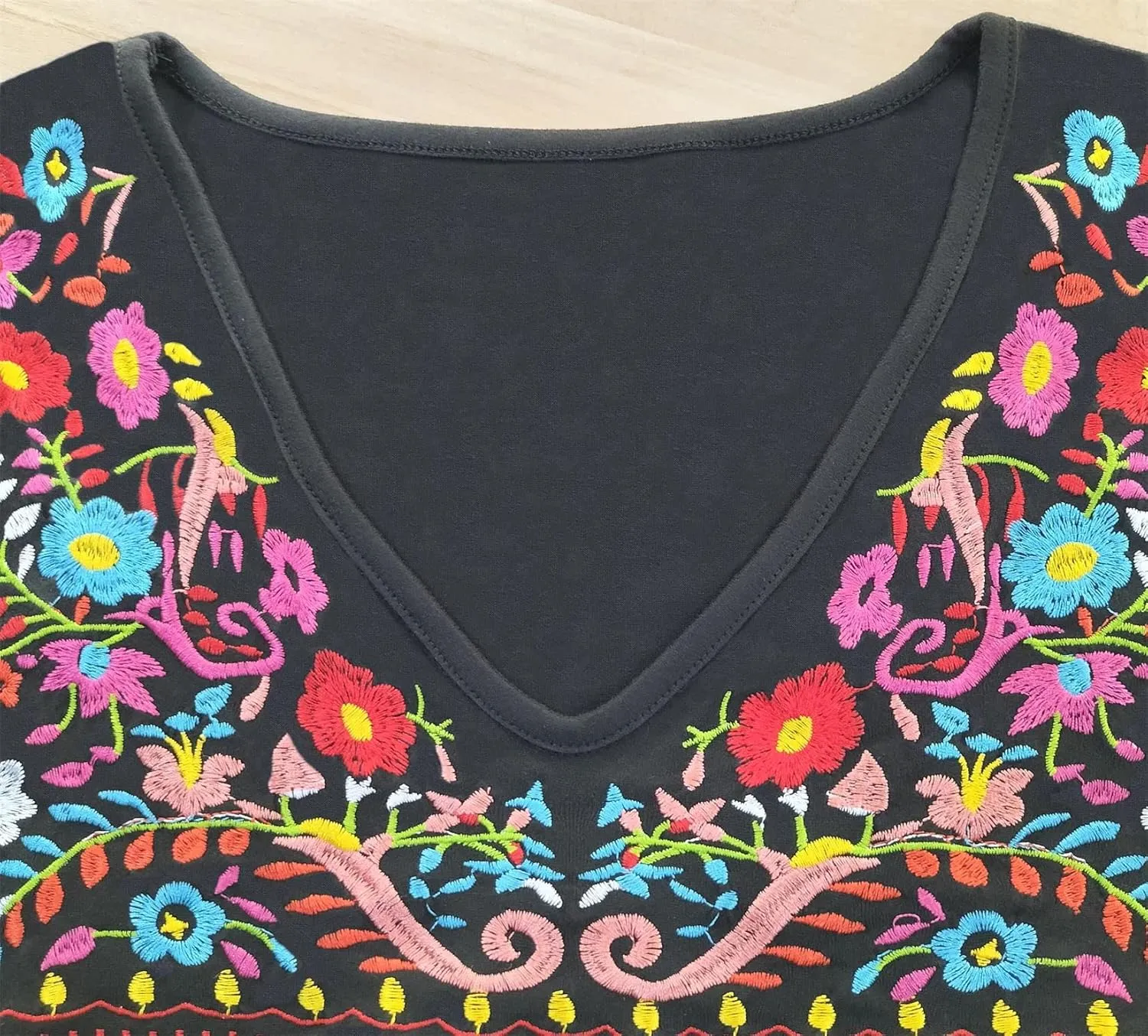 Melliflo Short Sleeve Mexican Tee Shirts for Women Floral Embroidered Loose Tops Ethnic Style Boho T-Shirts